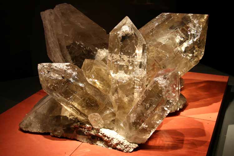 Ausstellung Riesenkristalle Gscheneralp Flelen